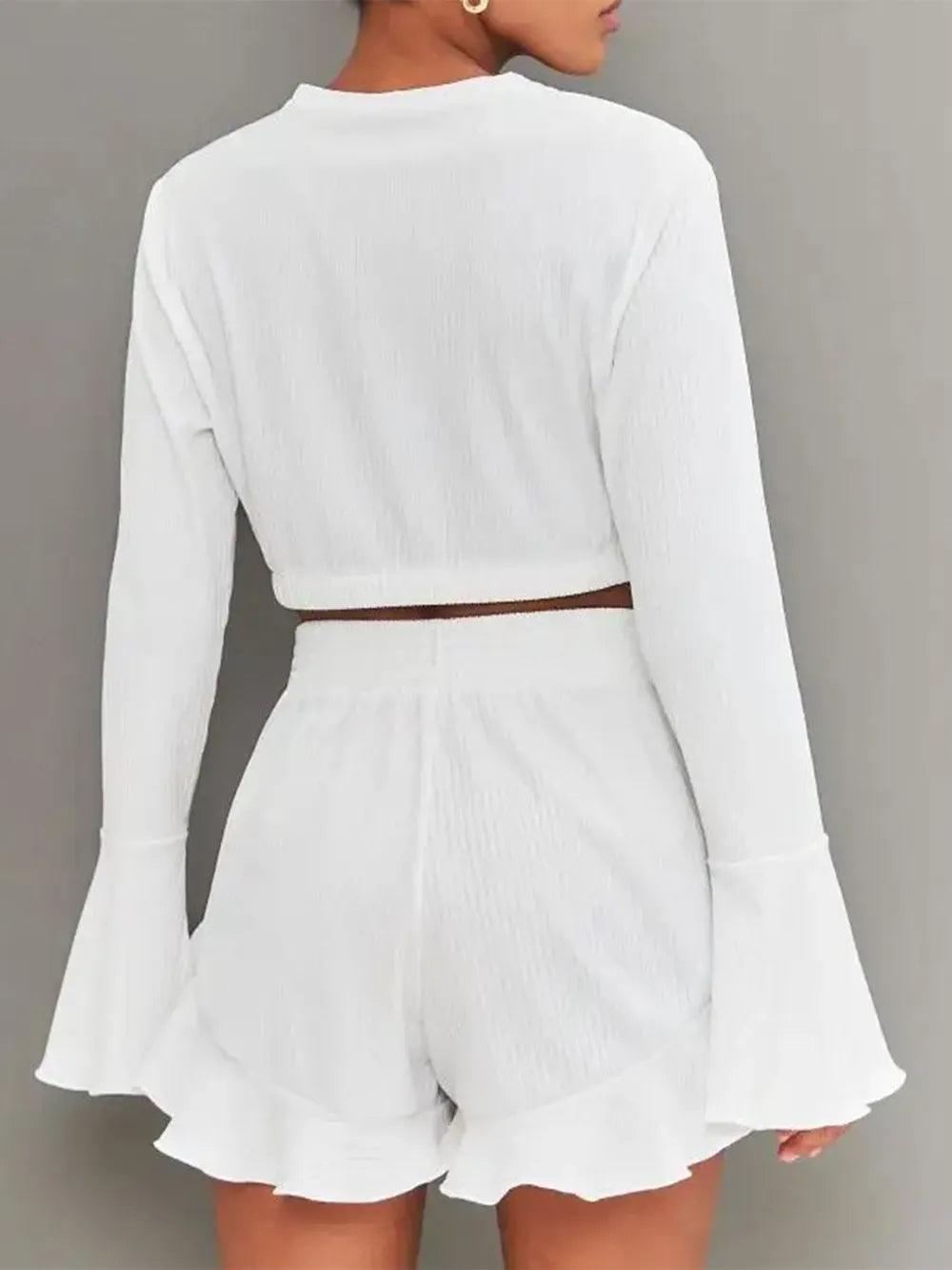 Round Neck Long Sleeve Top Ruffled Shorts Set (6)