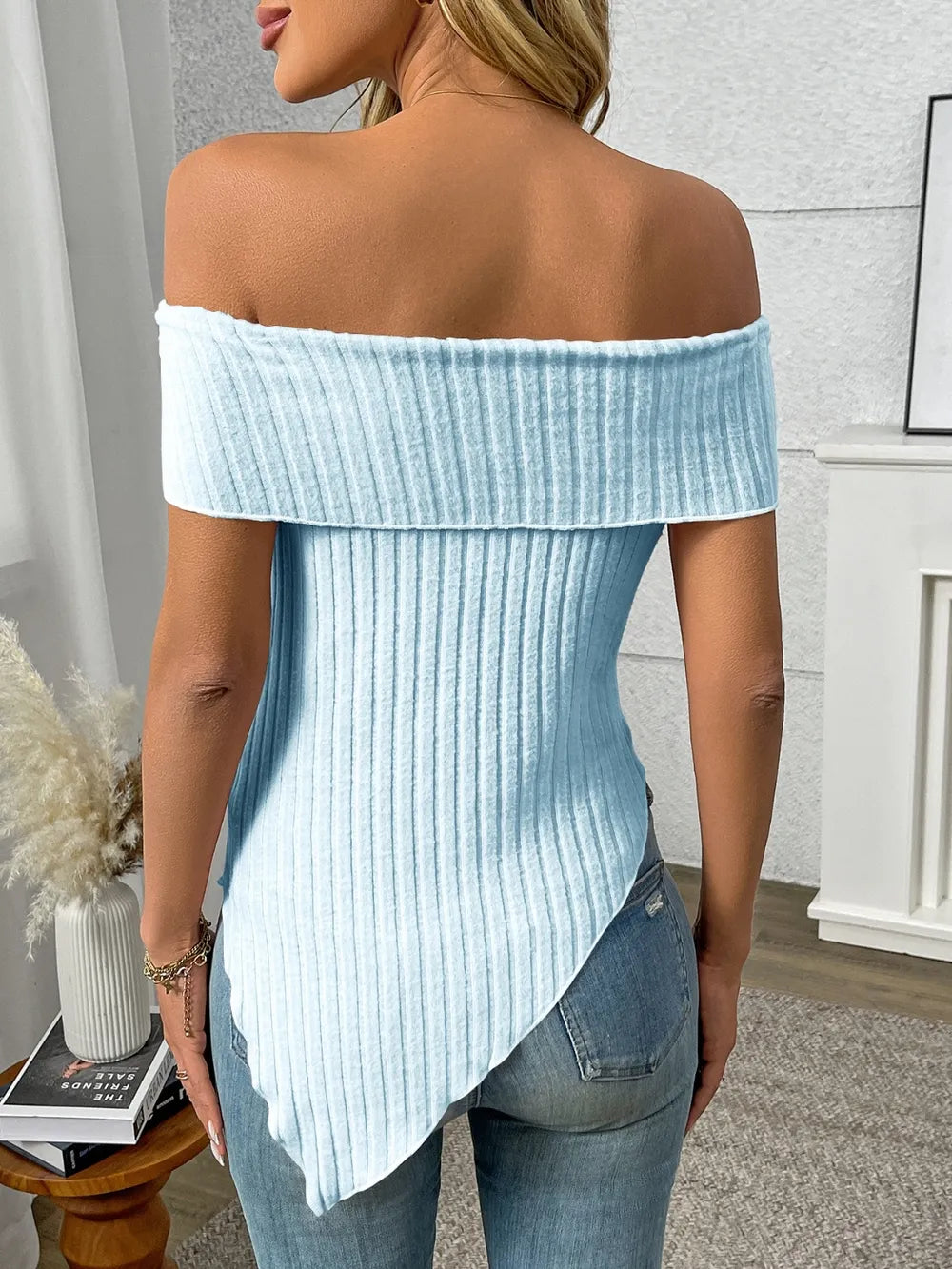Ribbed Off-shoulder Asymmetrical Hem T-shirt (5)