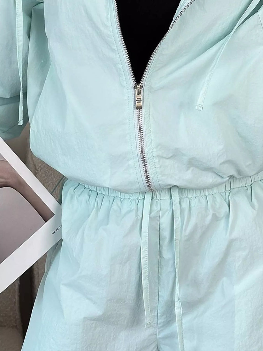 Lightweight Hooded Jacket Shorts Set (24)