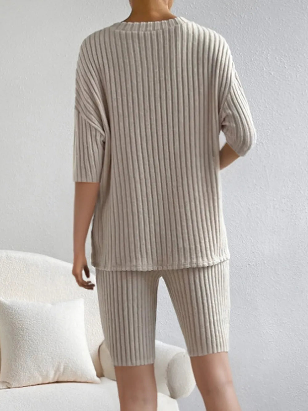 Ribbed V-neck Top Shorts Set (6)