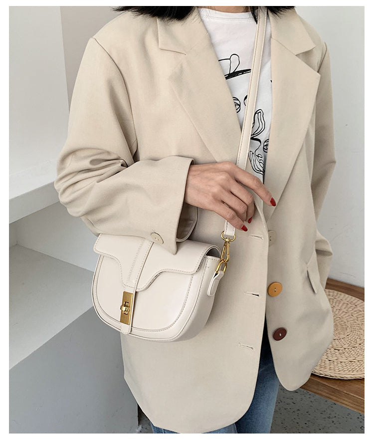 Retro Shoulder Bag photo 3