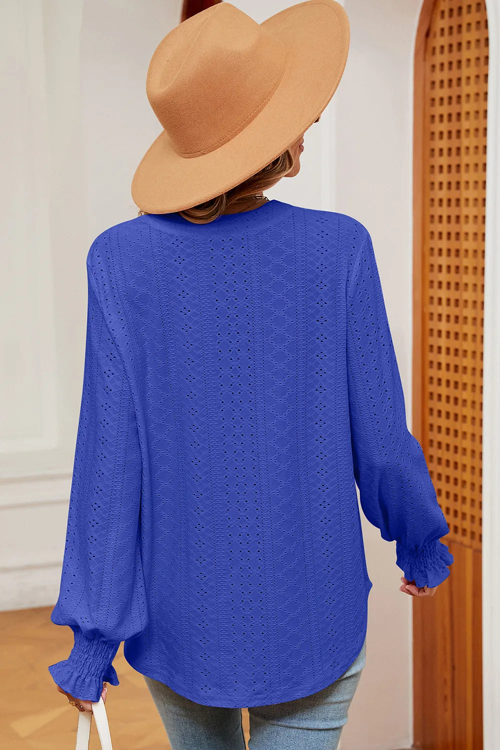 Eyelet Notched Long Sleeve T-shirt (2)
