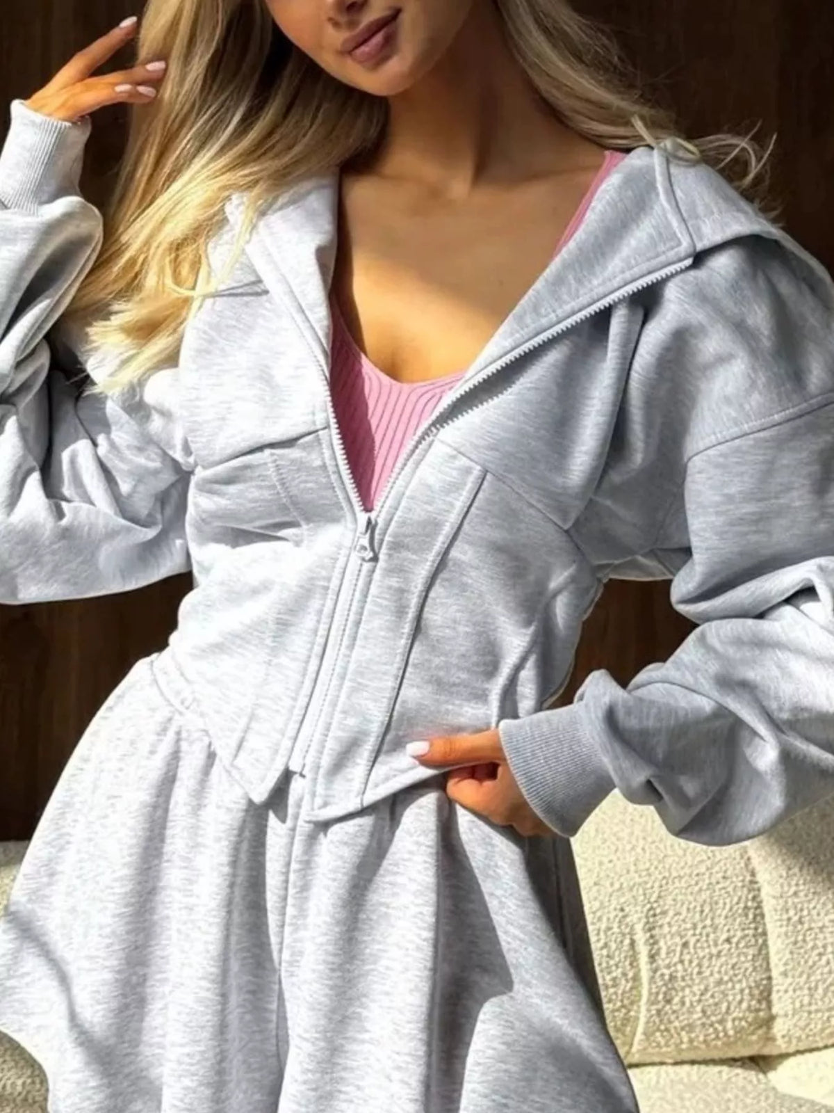 Zip-up Cropped Hoodie (6)