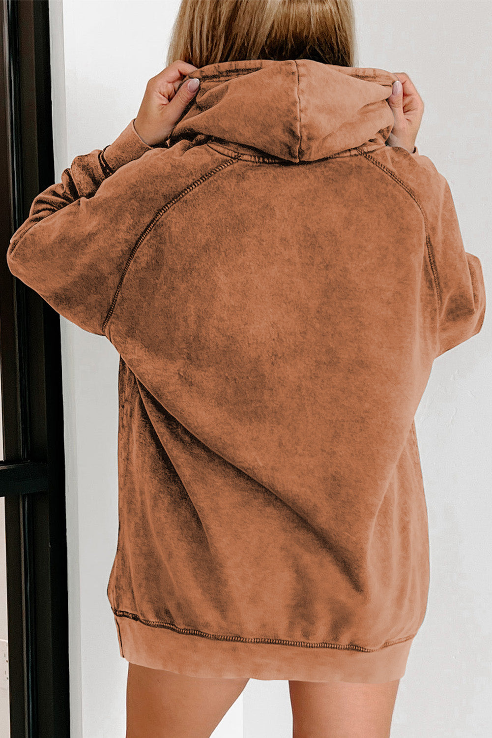 Long Sleeve Front Pocket Hoodie (15)