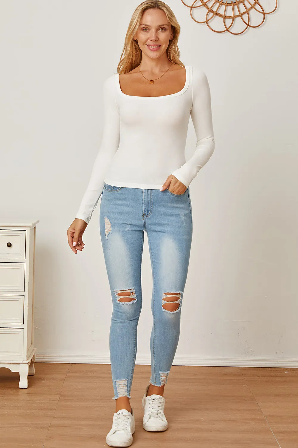 Square Neck Long Sleeve T-shirt (6)