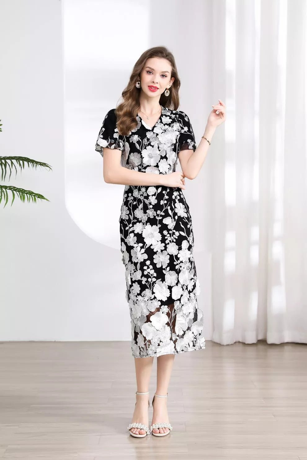 Floral Embroidered Puff Sleeve Midi Dress (24)