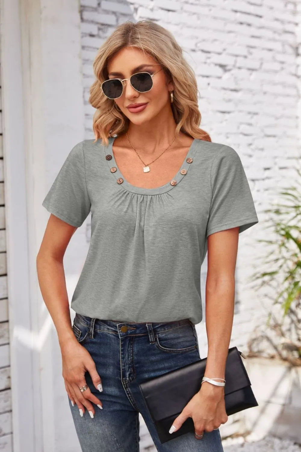 Decorative Button Scoop Neck T-shirt (15)