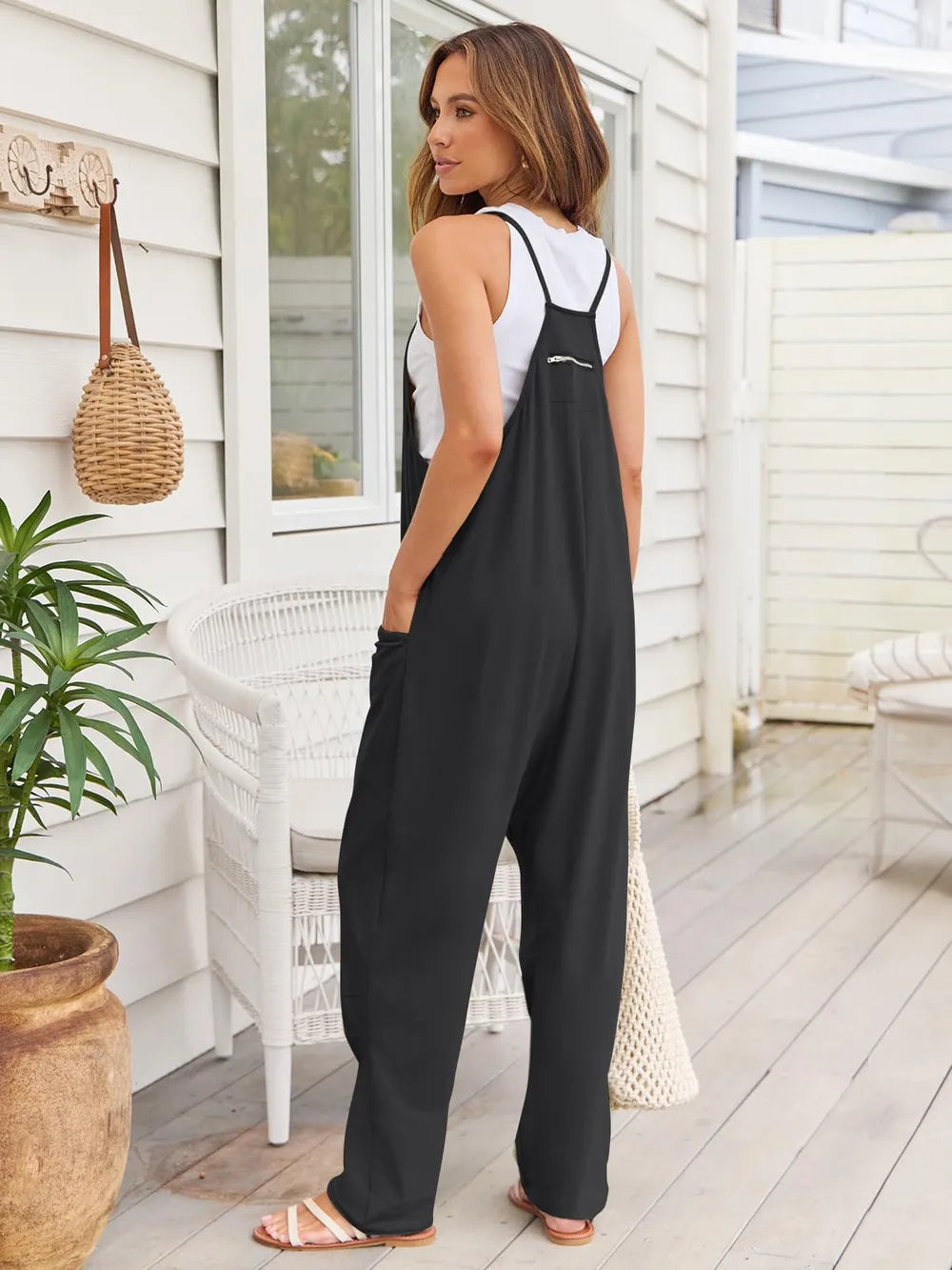 V-neck Spaghetti Strap Jumpsuit (3)
