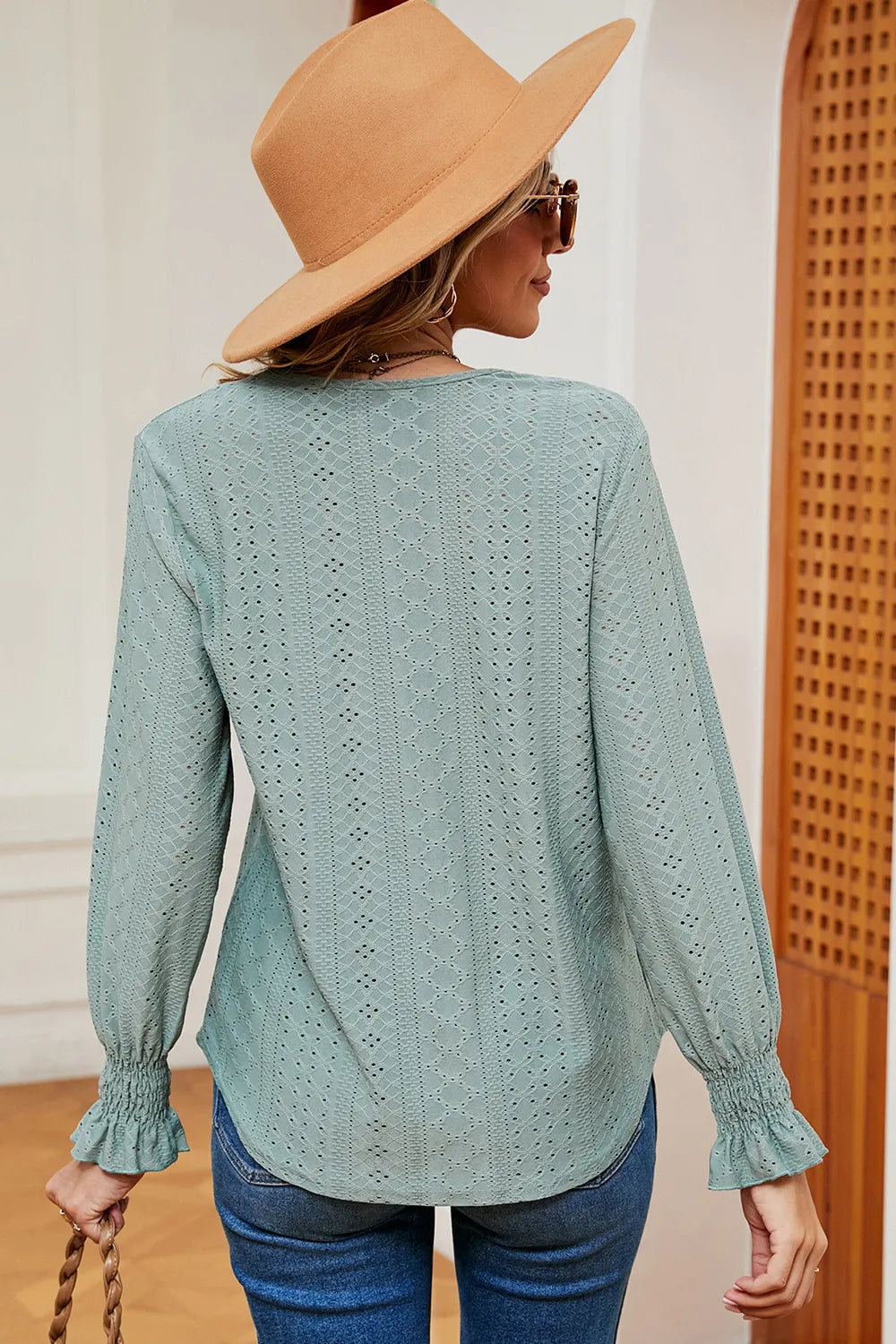 Eyelet V-neck Flounce Sleeve T-shirt (18)
