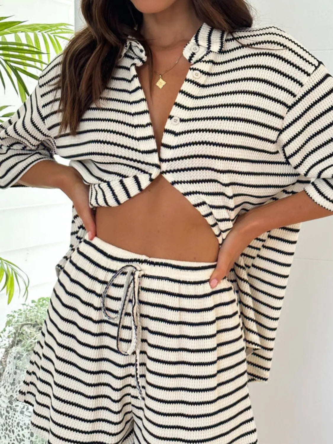 Striped Half Sleeve Top Shorts Set (2)