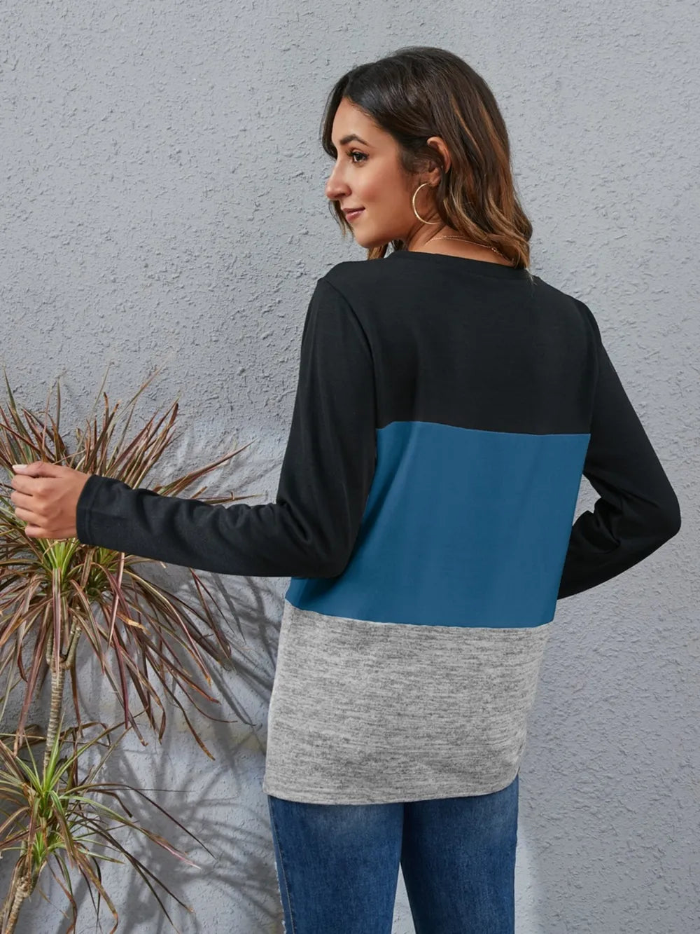 Block Round Neck Long Sleeve T-shirt (14)