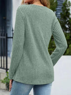 V-neck Long Sleeve T-shirt (32)