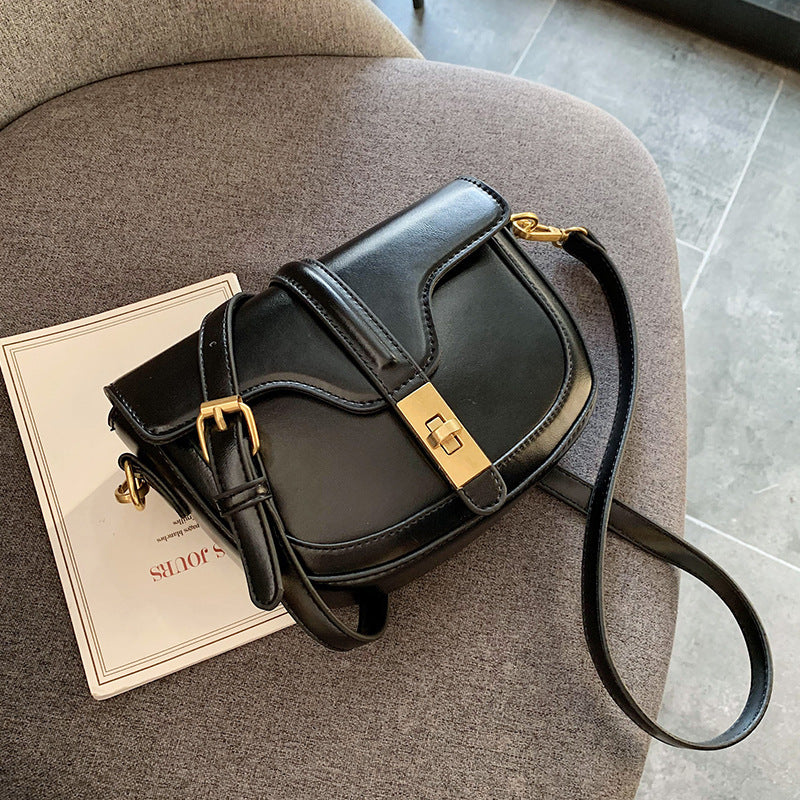 Retro Shoulder Bag photo 10