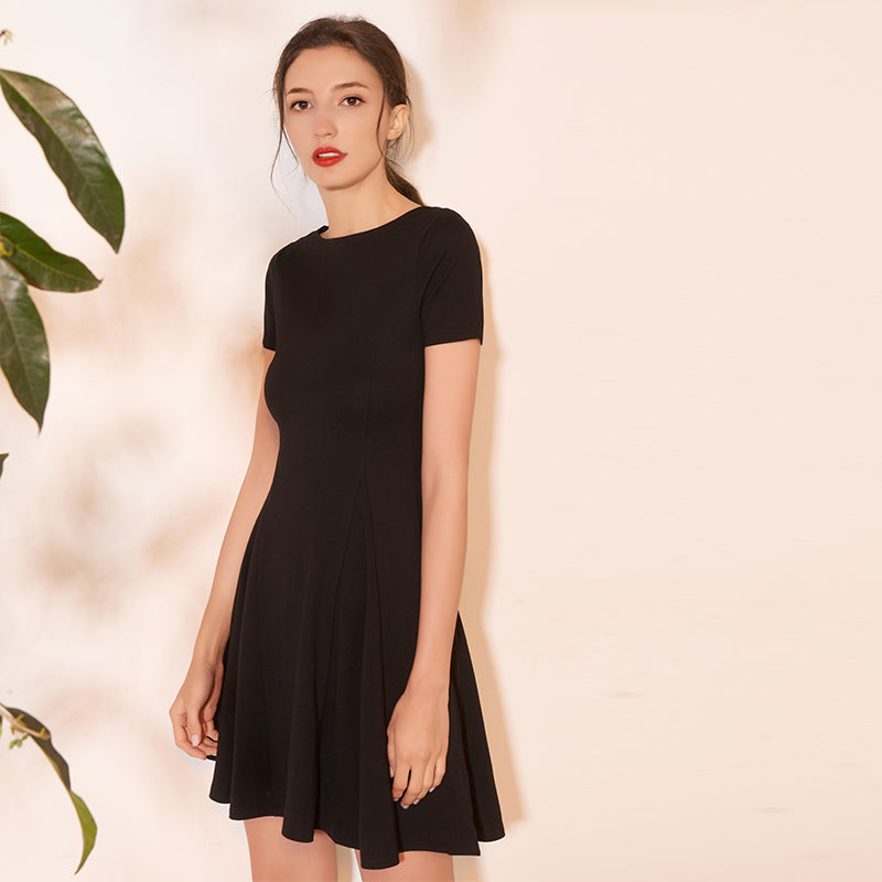 Short Short Sleeve Dress photo 4
