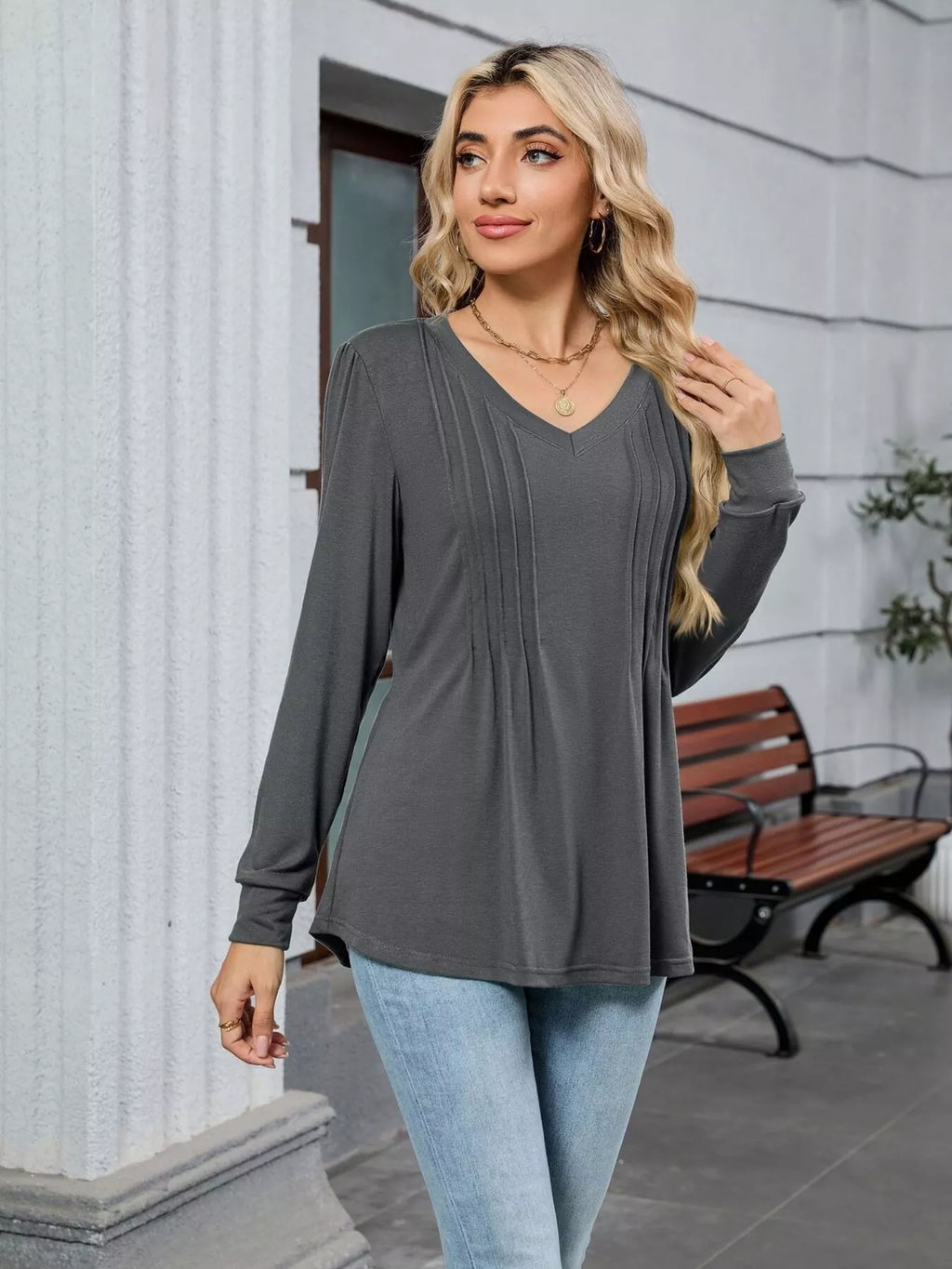 V-neck Long Sleeve Relaxed Fit T-shirt (8)