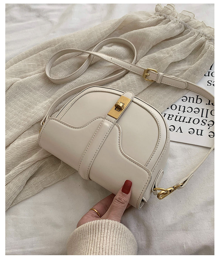 Retro Shoulder Bag photo 8
