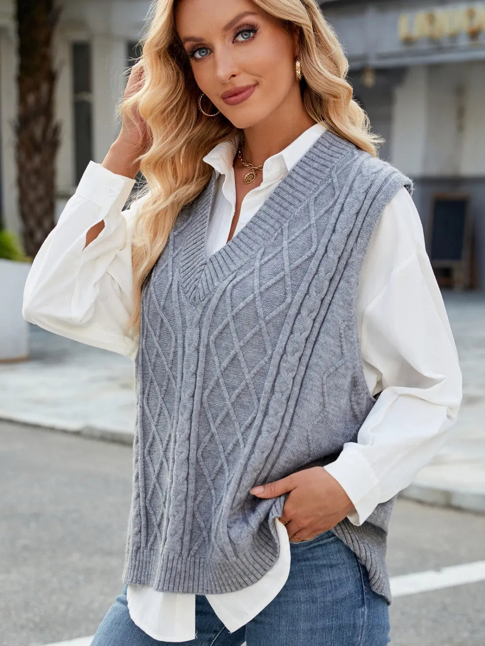 Cable Knit V-neck Sweater Vest (2)