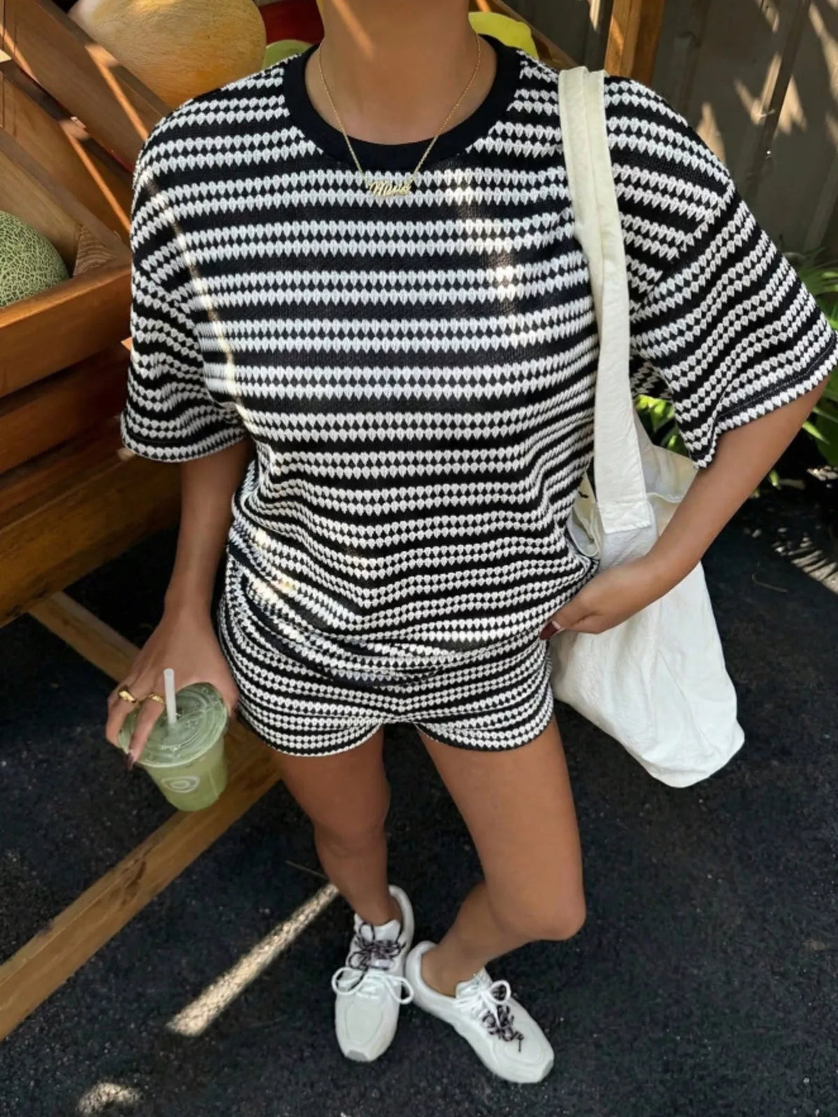 Striped Short Sleeve Top Shorts Set (3)