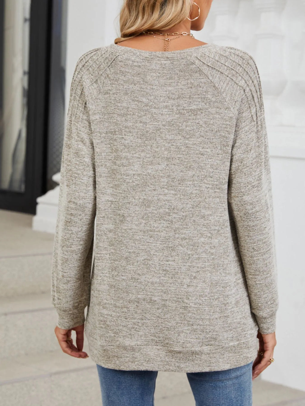Round Neck Long Sleeve T-shirt (5)