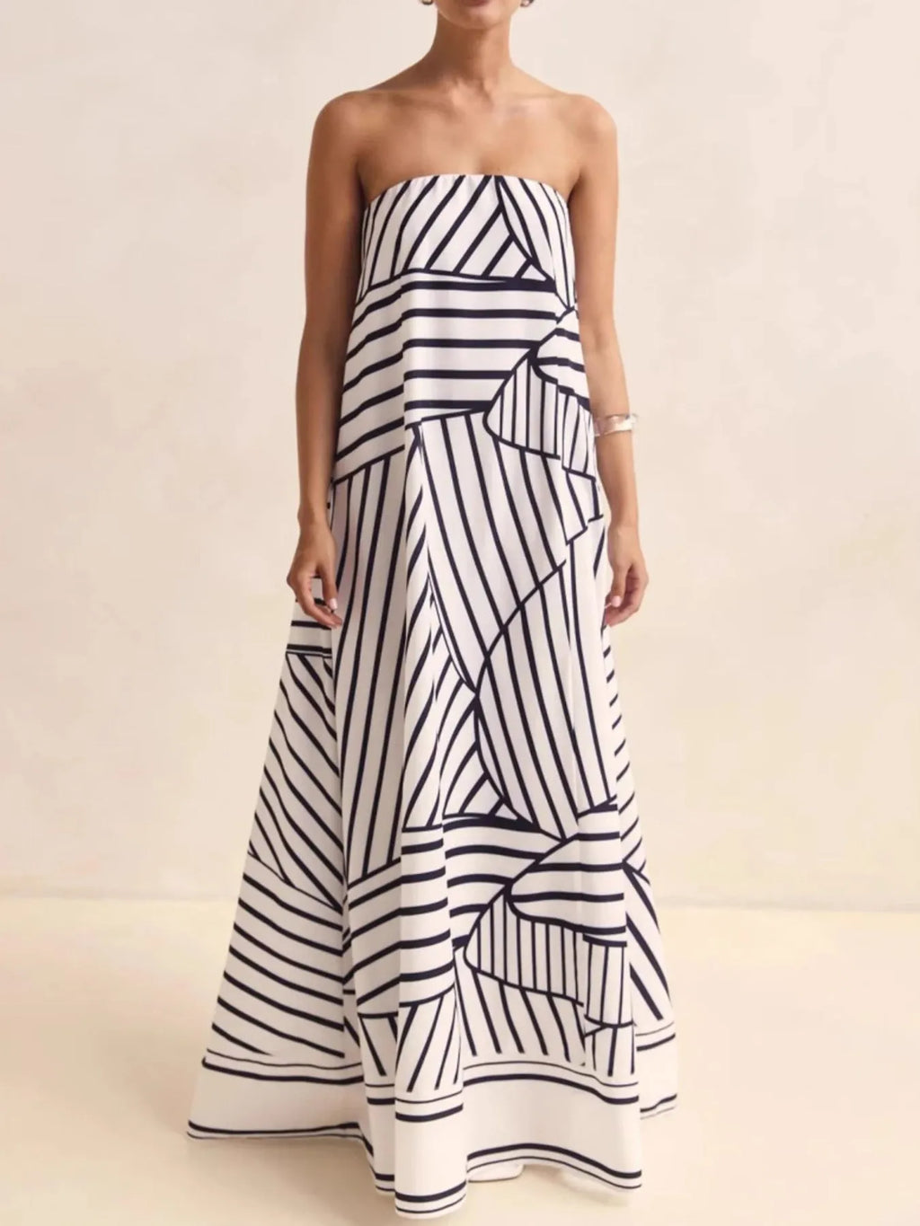 Smocked Printed Tube Maxi Dress (6)