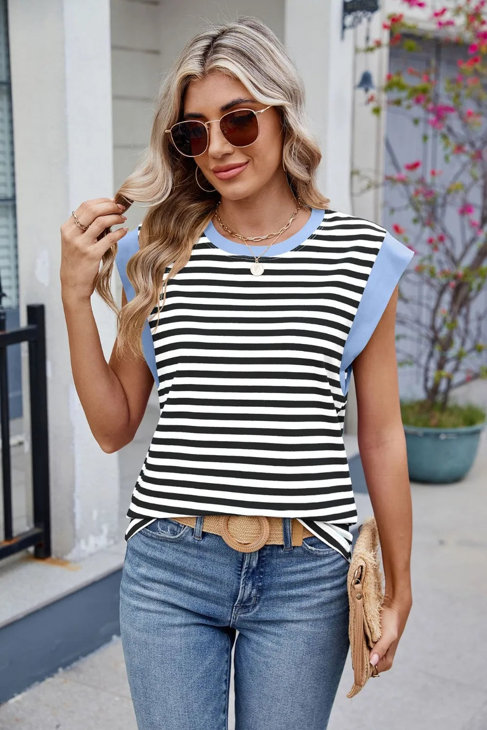 Contrast Striped Round Neck T-shirt (11)