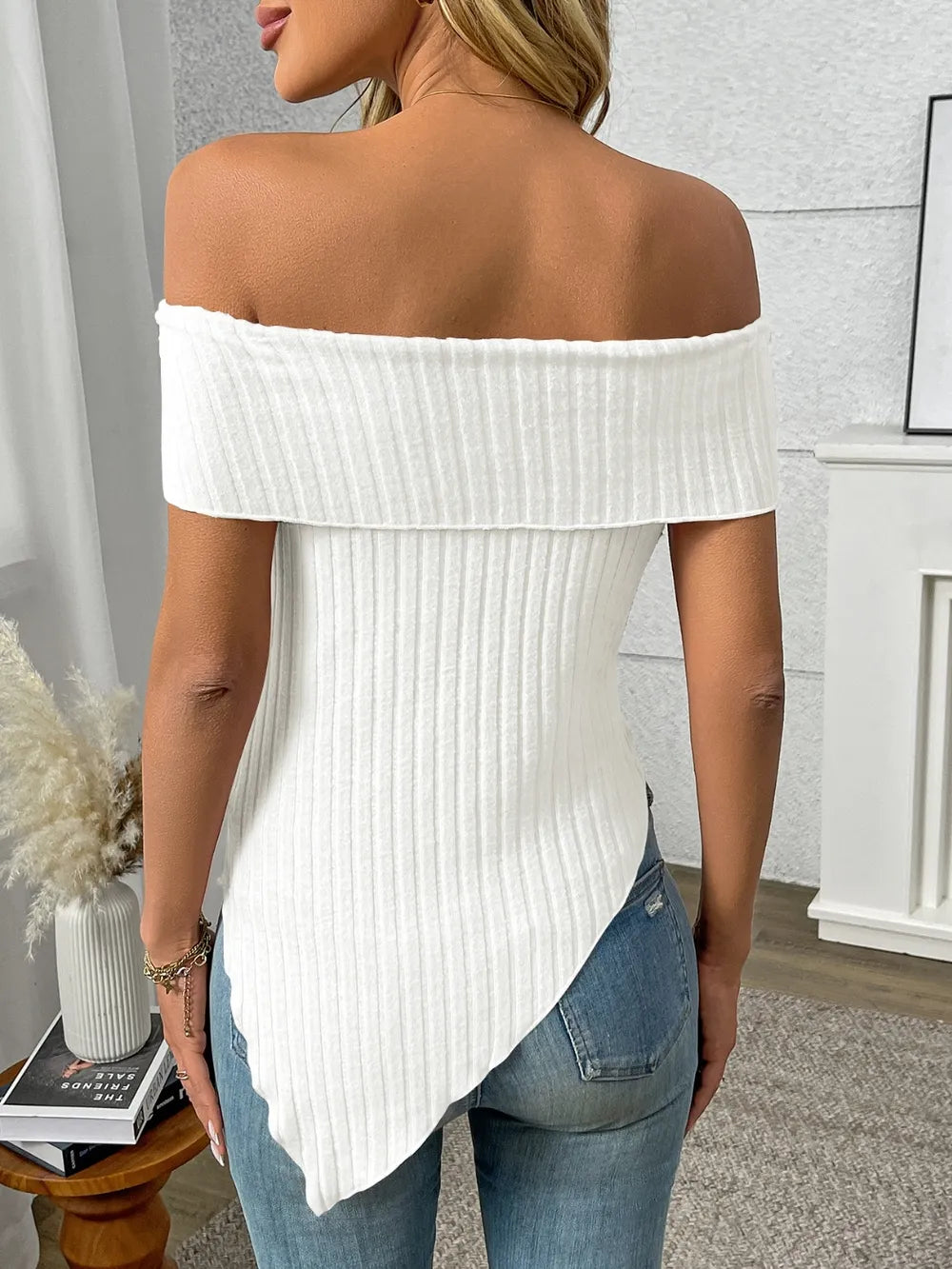 Ribbed Off-shoulder Asymmetrical Hem T-shirt (20)