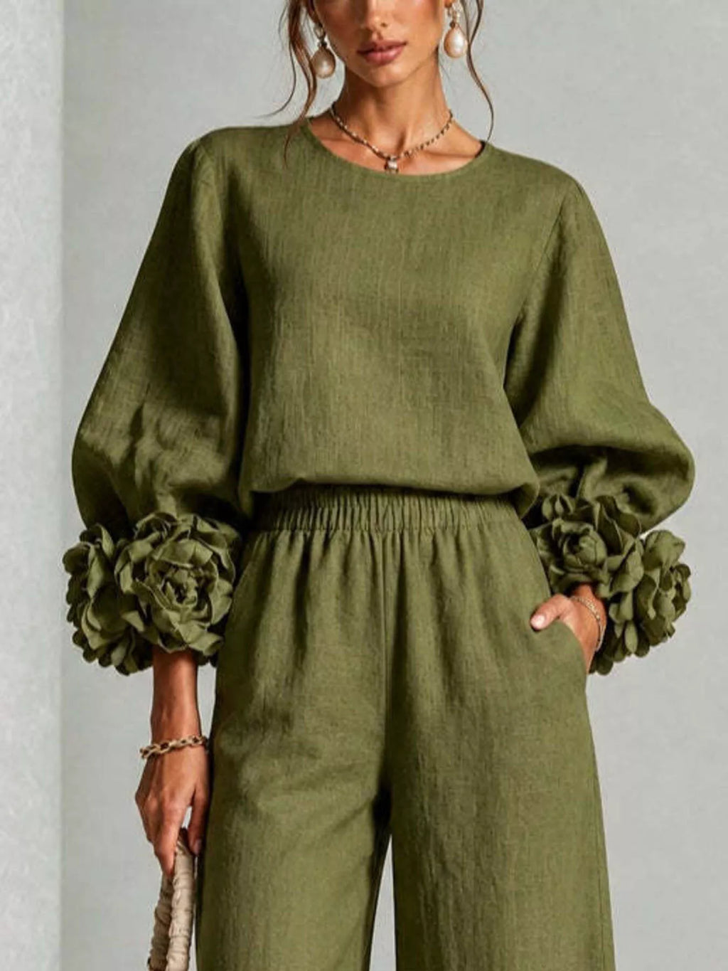 Full Size Floral Cuffs Top Wide Leg Pants Set Plus (15)