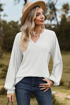 Eyelet Notched Raglan Sleeve T-shirt (17)