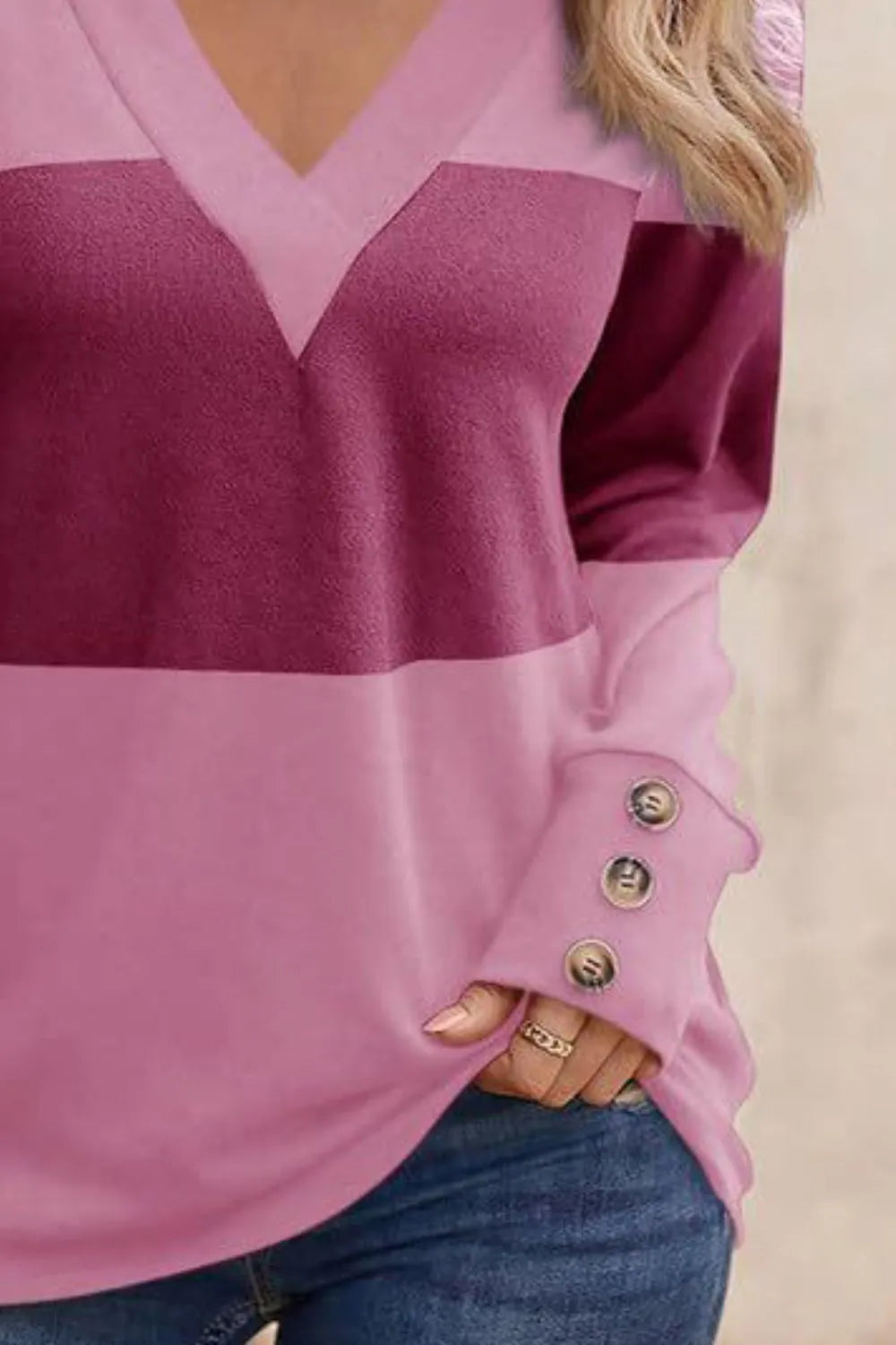 Decorative Button Contrast V-neck Long Sleeve T-shirt (12)