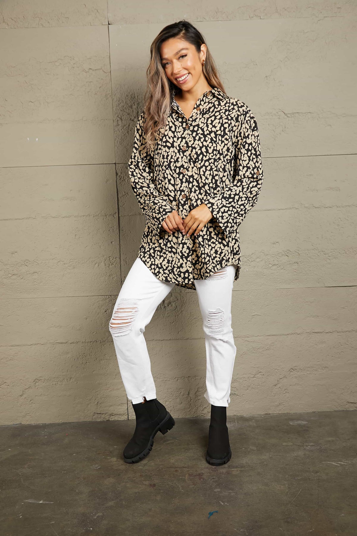 Leopard Roll-tap Sleeve Shirt (4)