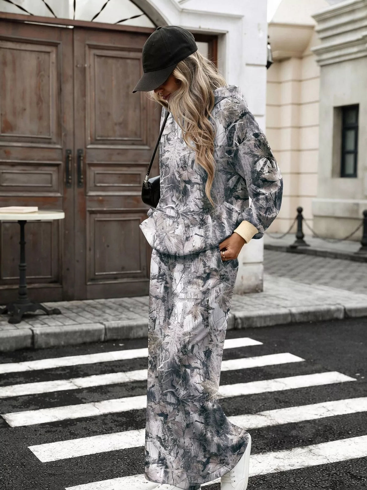 Printed Long Sleeve Hoodie Pants Set (5)
