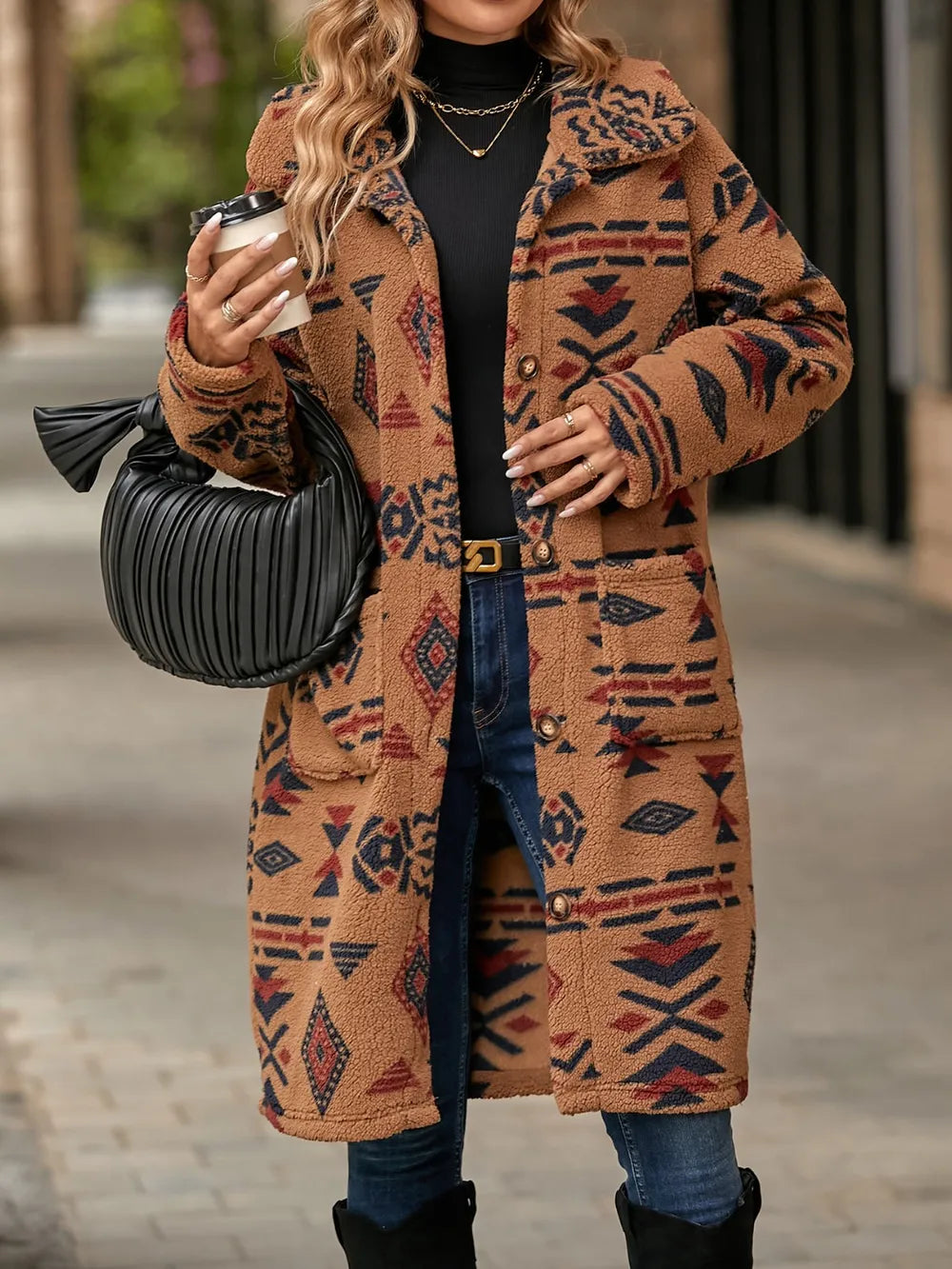 Geometric Pocketed Dropped Shoulder Coat (6)
