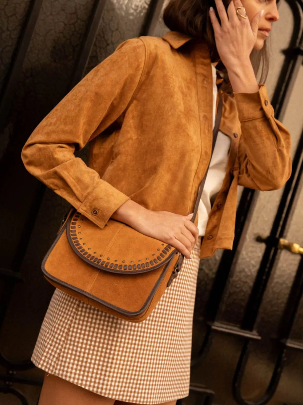 Cropped Faux Suede Button-down Jacket (4)
