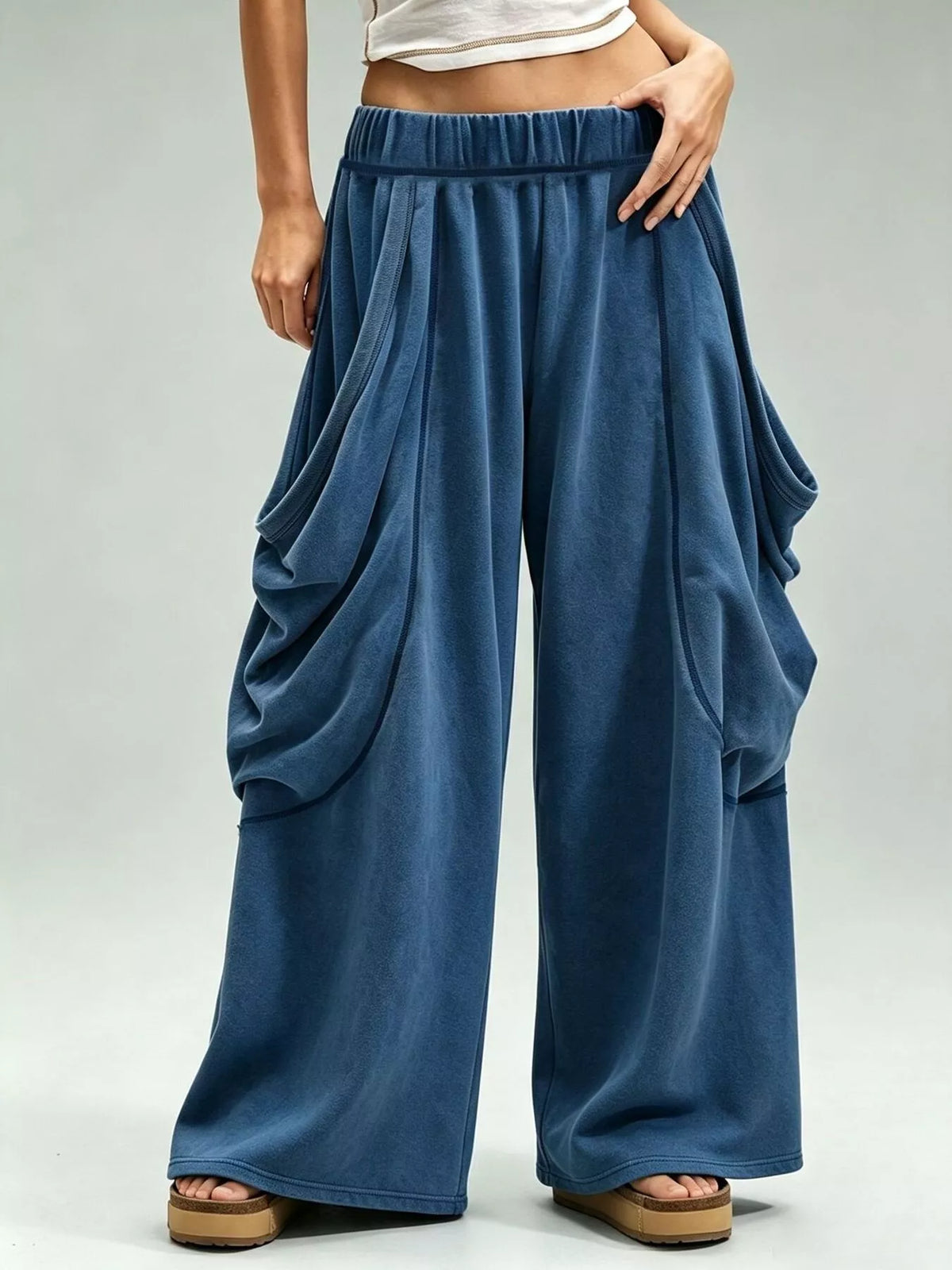 Oversized Wide-leg Cargo Pants (2)