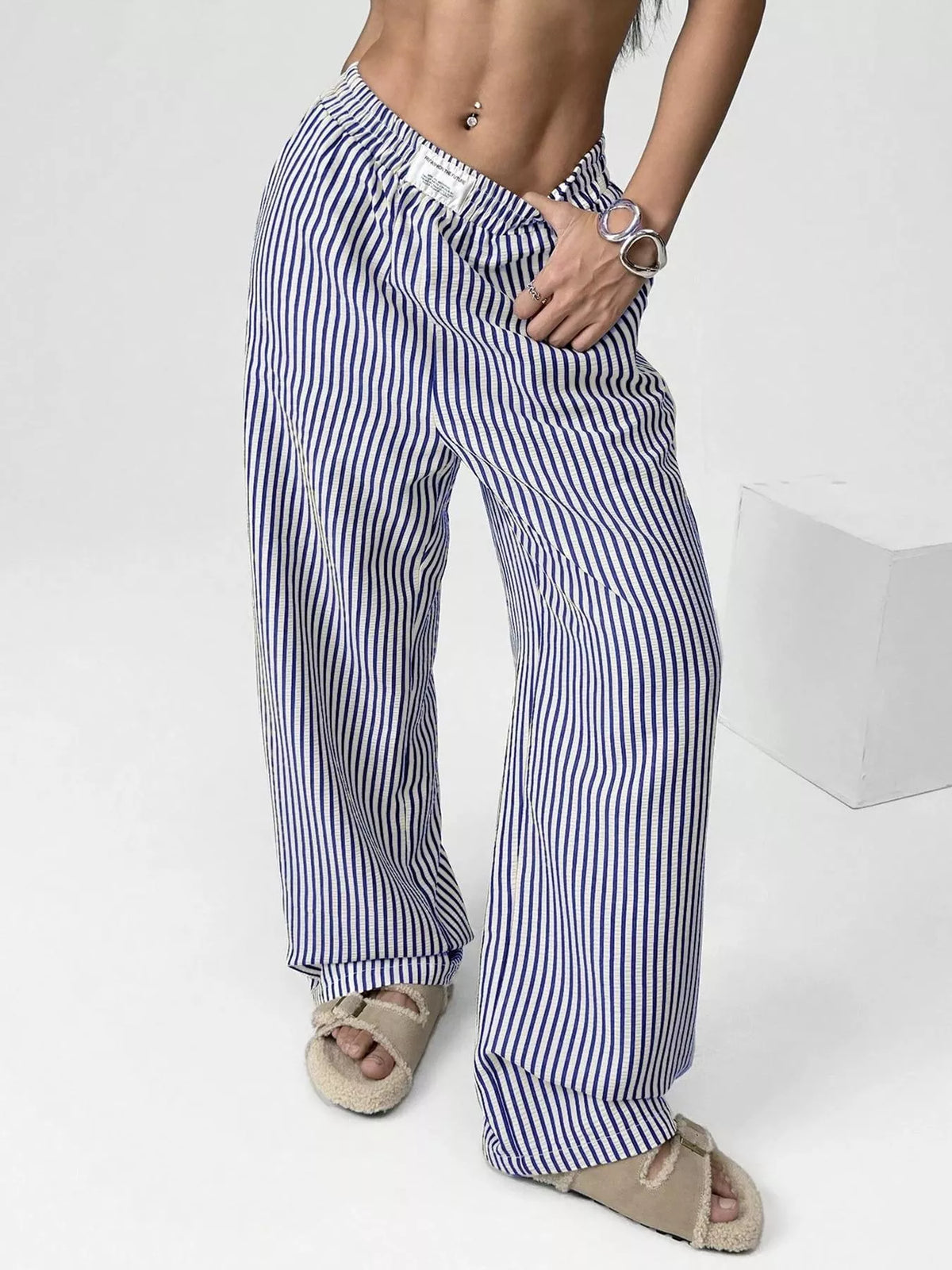 Striped High-waisted Wide Leg Pants (5)