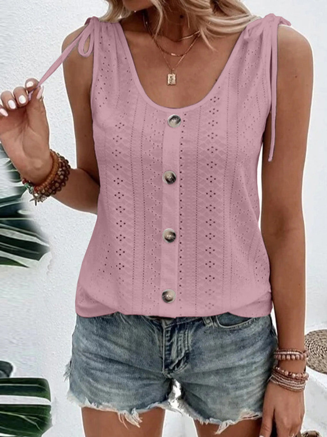 Full Size Scoop Neck Sleeveless Tank Top (5)