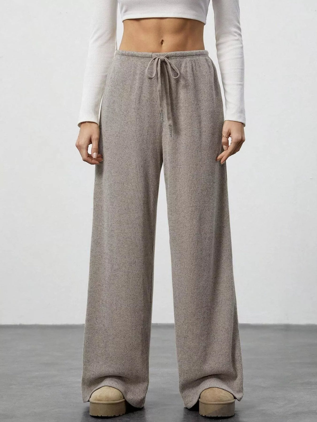 Relaxed Fit Drawstring Pants (6)