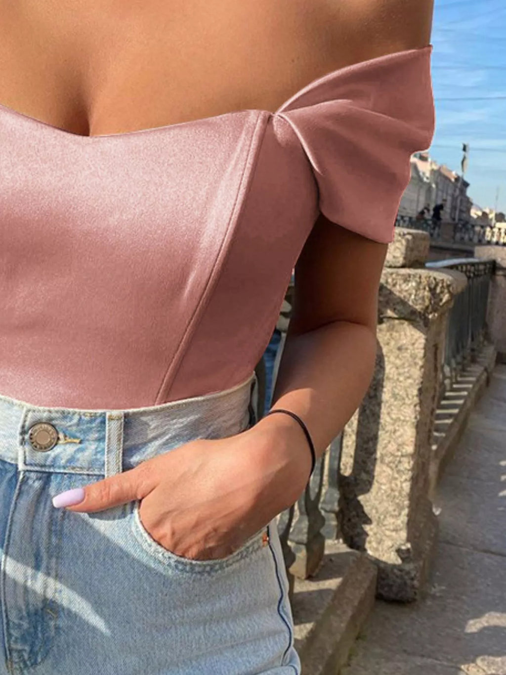 Off-shoulder Short Sleeve Blouse (15)