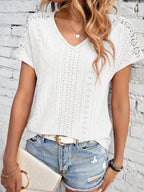 Eyelet V-neck Short Sleeve T-shirt (7)