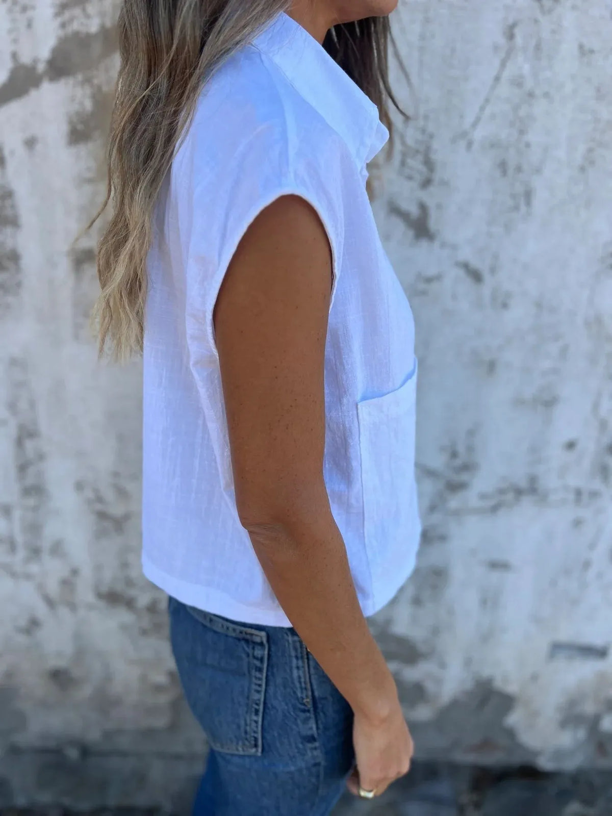Full Size Textured Button-front Sleeveless Shirt Plus (19)