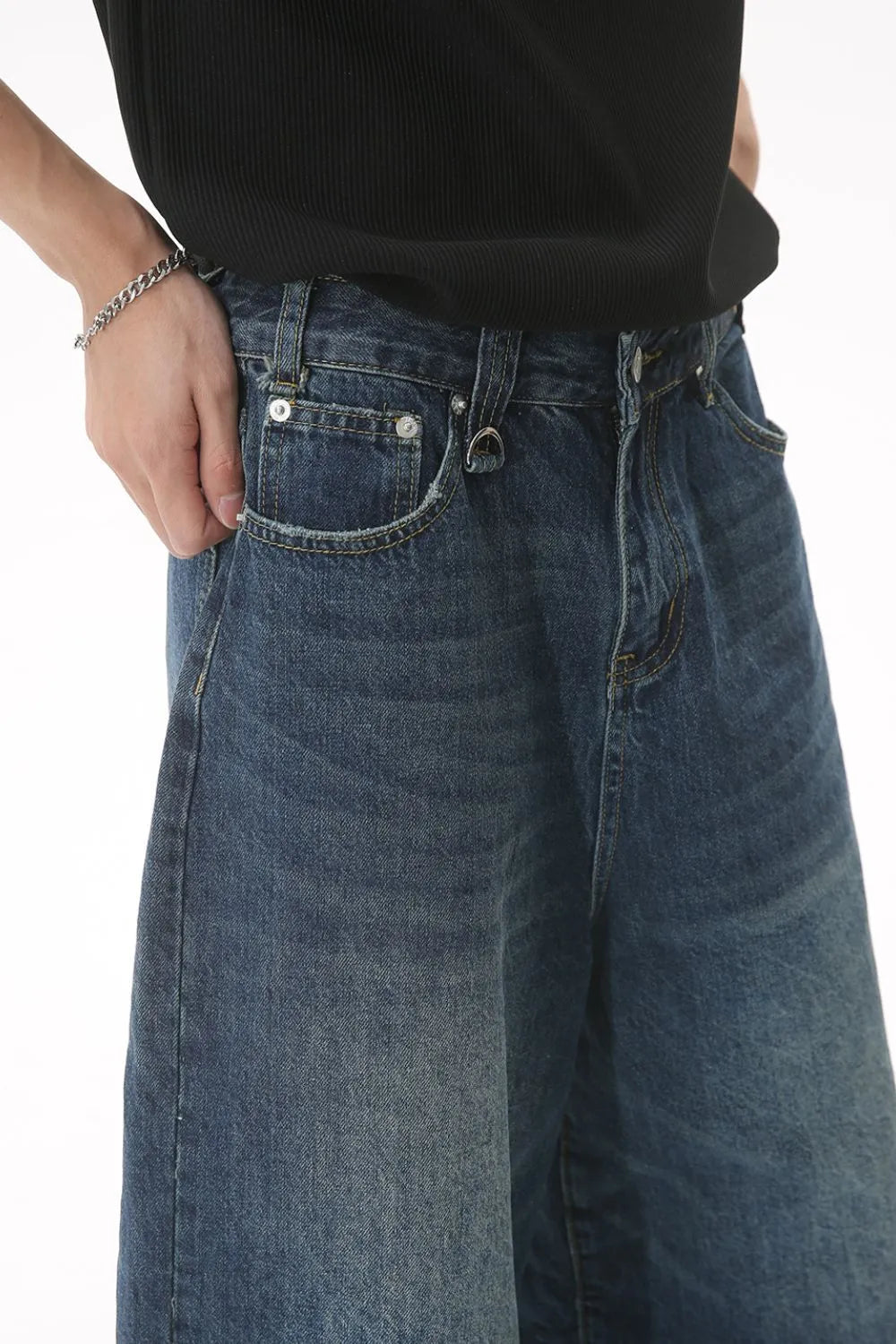 Wide Leg Cropped Jeans (4)