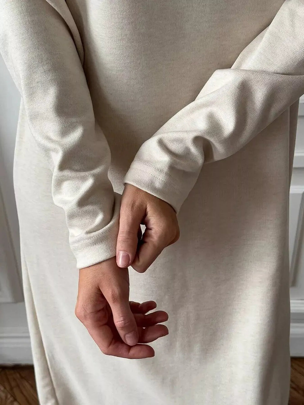 Round Neck Long-sleeve Midi Dress (5)
