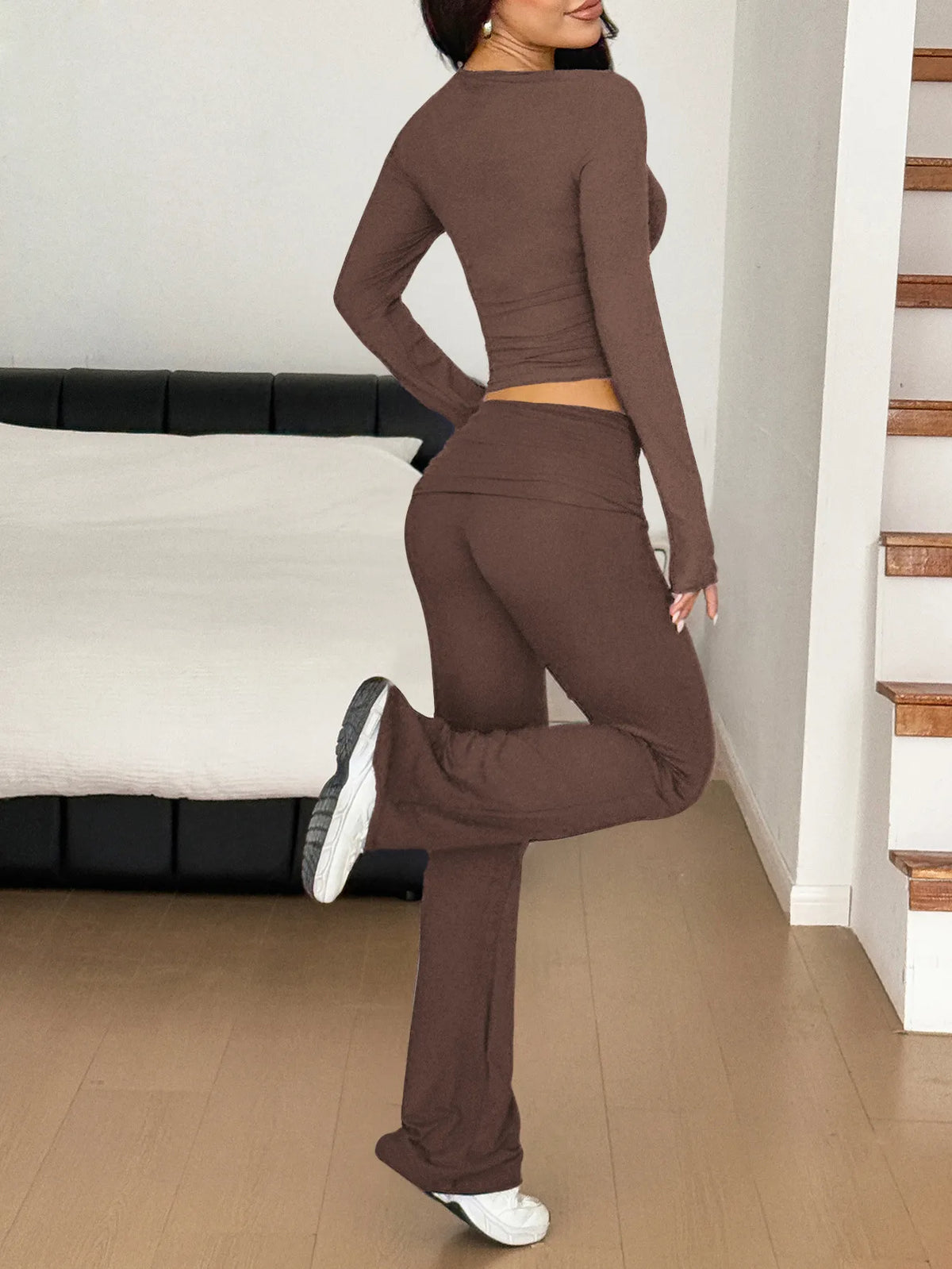 Long Sleeve Crop Top Bootcut Pants Set (33)