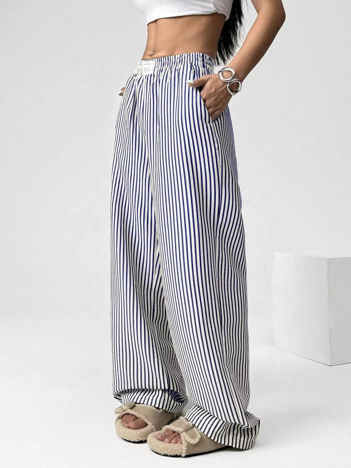 Striped High-waisted Wide Leg Pants (3)