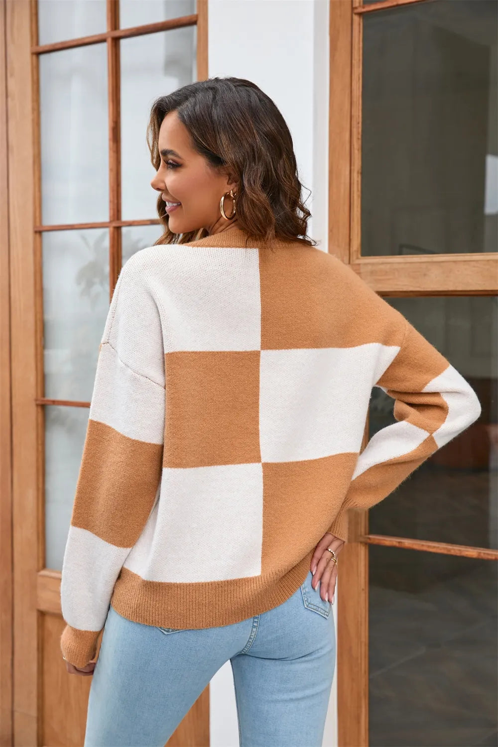 Block Round Neck Dropped Shoulder Sweater (6)