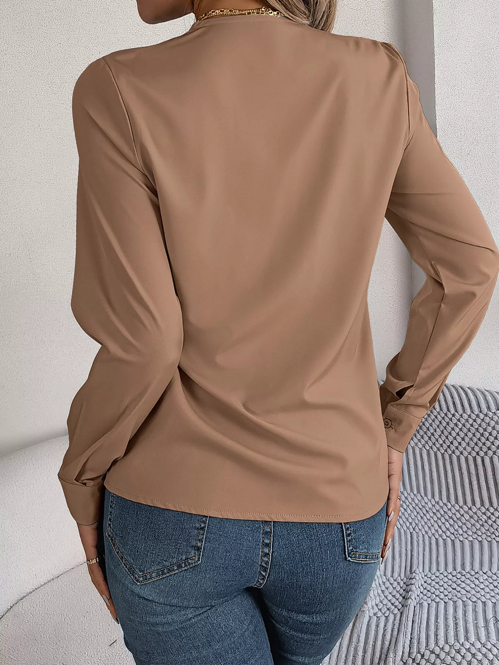Layered V-neck Long Sleeve Blouse (16)