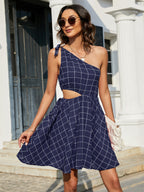 Grid One-shoulder Tied Cutout Dress (7)