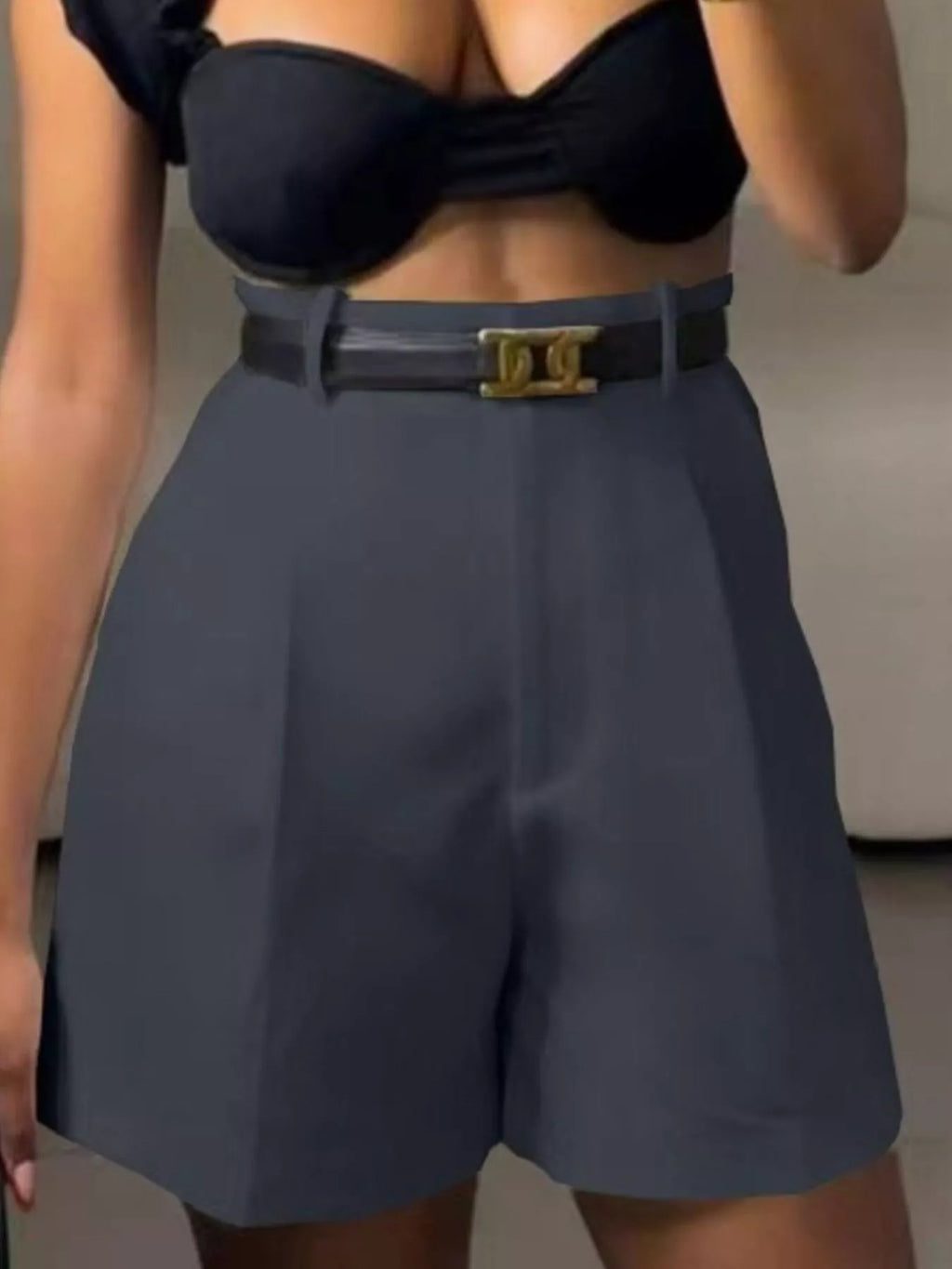 High-waisted Pleated Shorts (7)