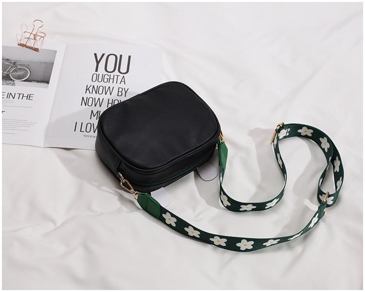 Panda Shoulder Bag photo 11