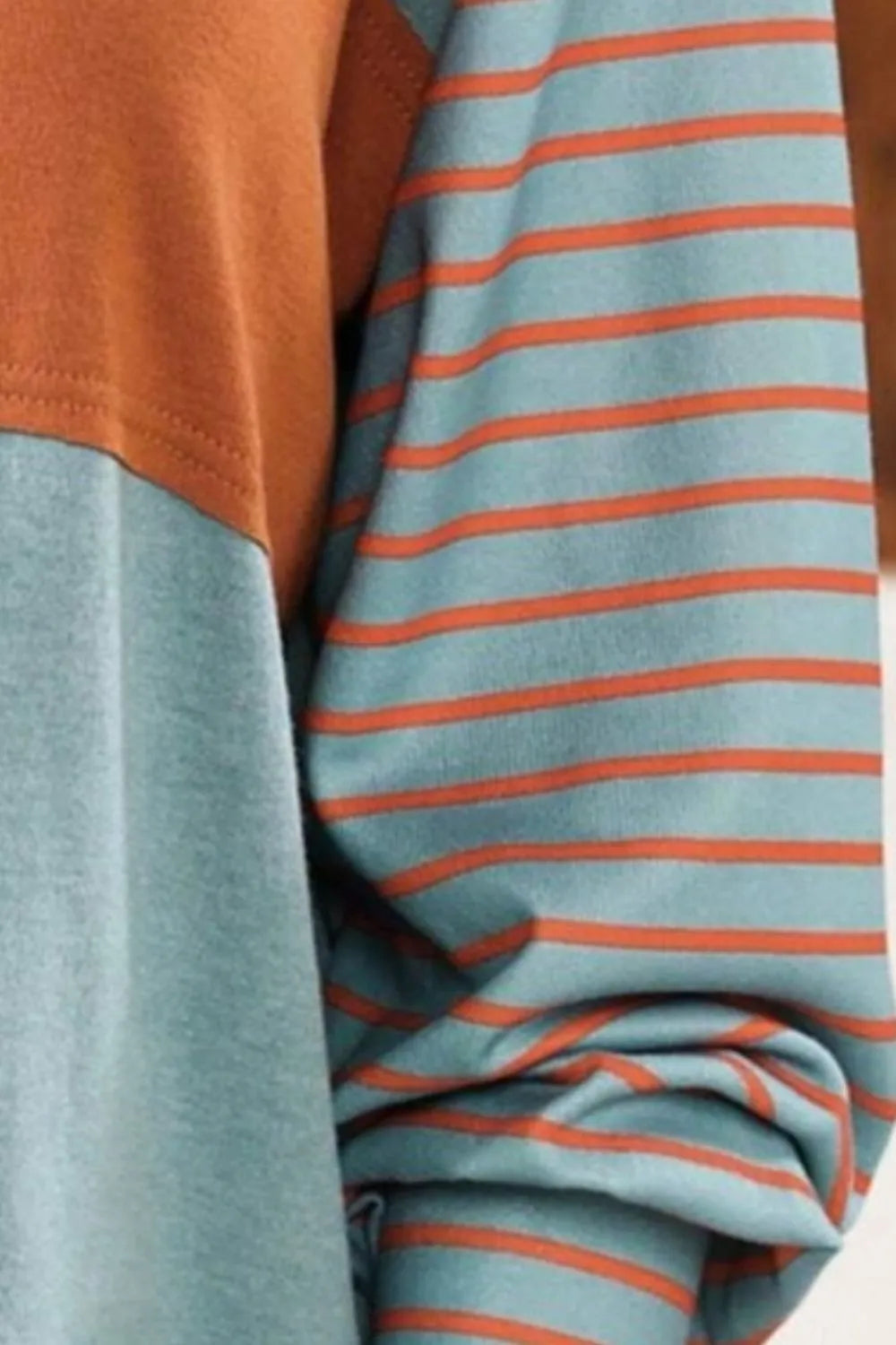 Round Neck Striped Long Sleeve Slit T-shirt (16)